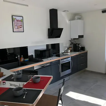L'atelier De Mathieu Meubles De Tourisme Classes アパート Saint-Rémy-sur-Durolle