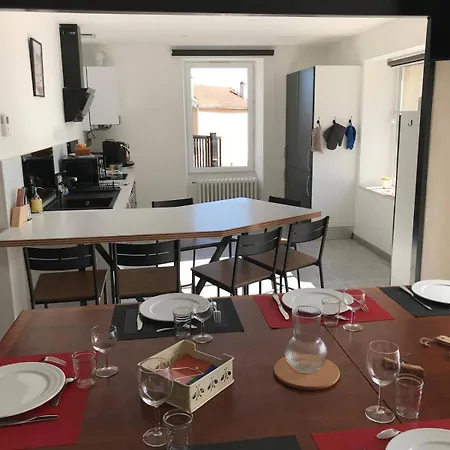 L'atelier De Mathieu Meubles De Tourisme Classes アパート Saint-Rémy-sur-Durolle
